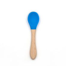 Load image into Gallery viewer, 2PCS Baby Bamboo Training Spoons Organic Soft Baby Feeding Silicone Tip Spoon Scoop Easy Grip Handle Toddlers Infant Gifts

